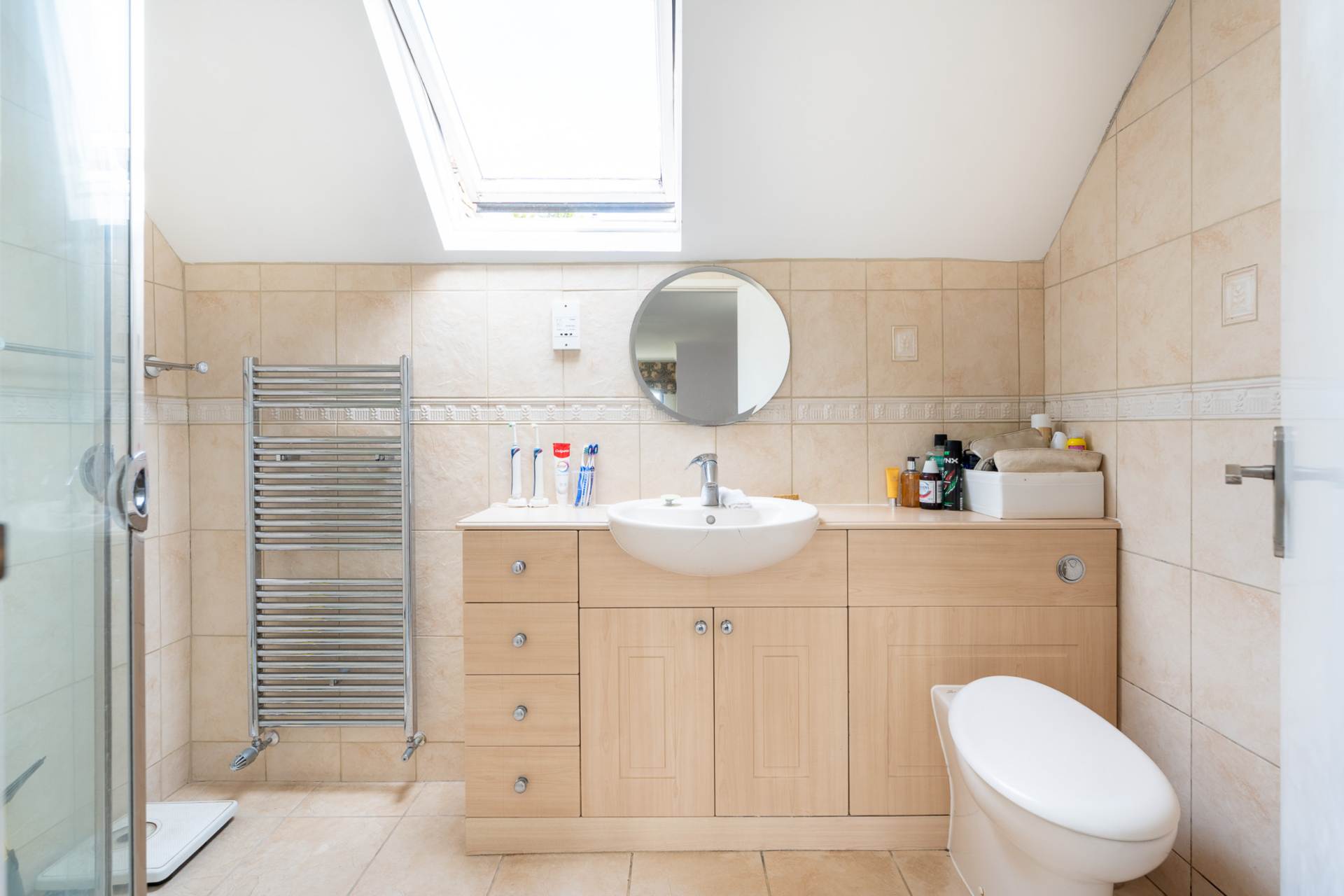 Bleadon Hill, Commanding Detached Home - Prime Location, Image 21
