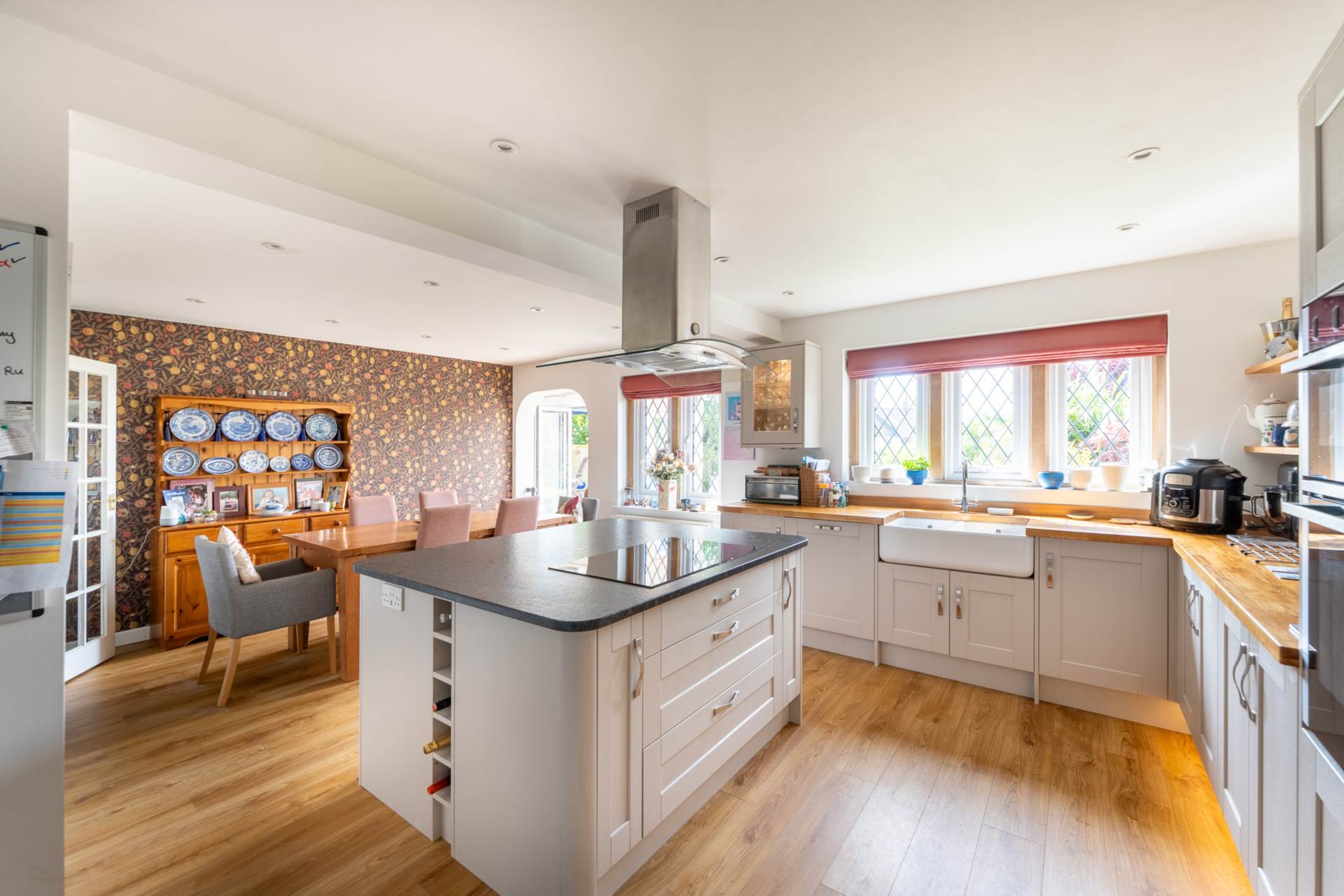 Bleadon Hill, Commanding Detached Home - Prime Location, Image 9