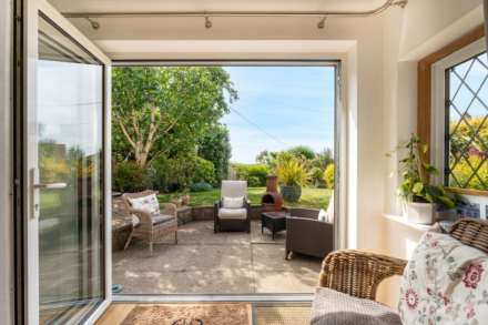 Bleadon Hill, Commanding Detached Home - Prime Location, Image 12