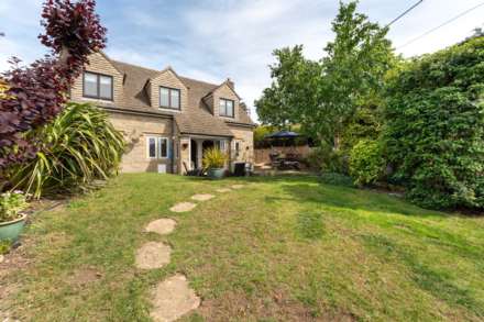 Bleadon Hill, Commanding Detached Home - Prime Location, Image 15