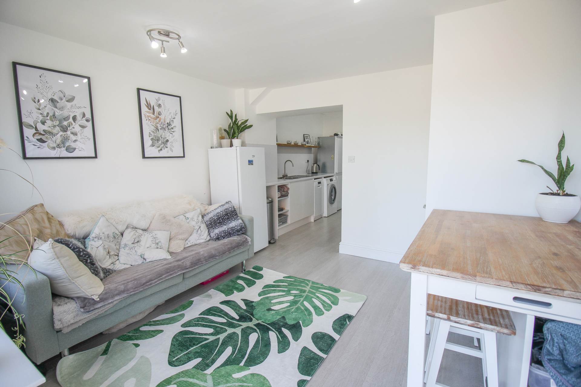 Uphill**Stunningly Presented**160ft Garden**Perfect Location**, Image 10
