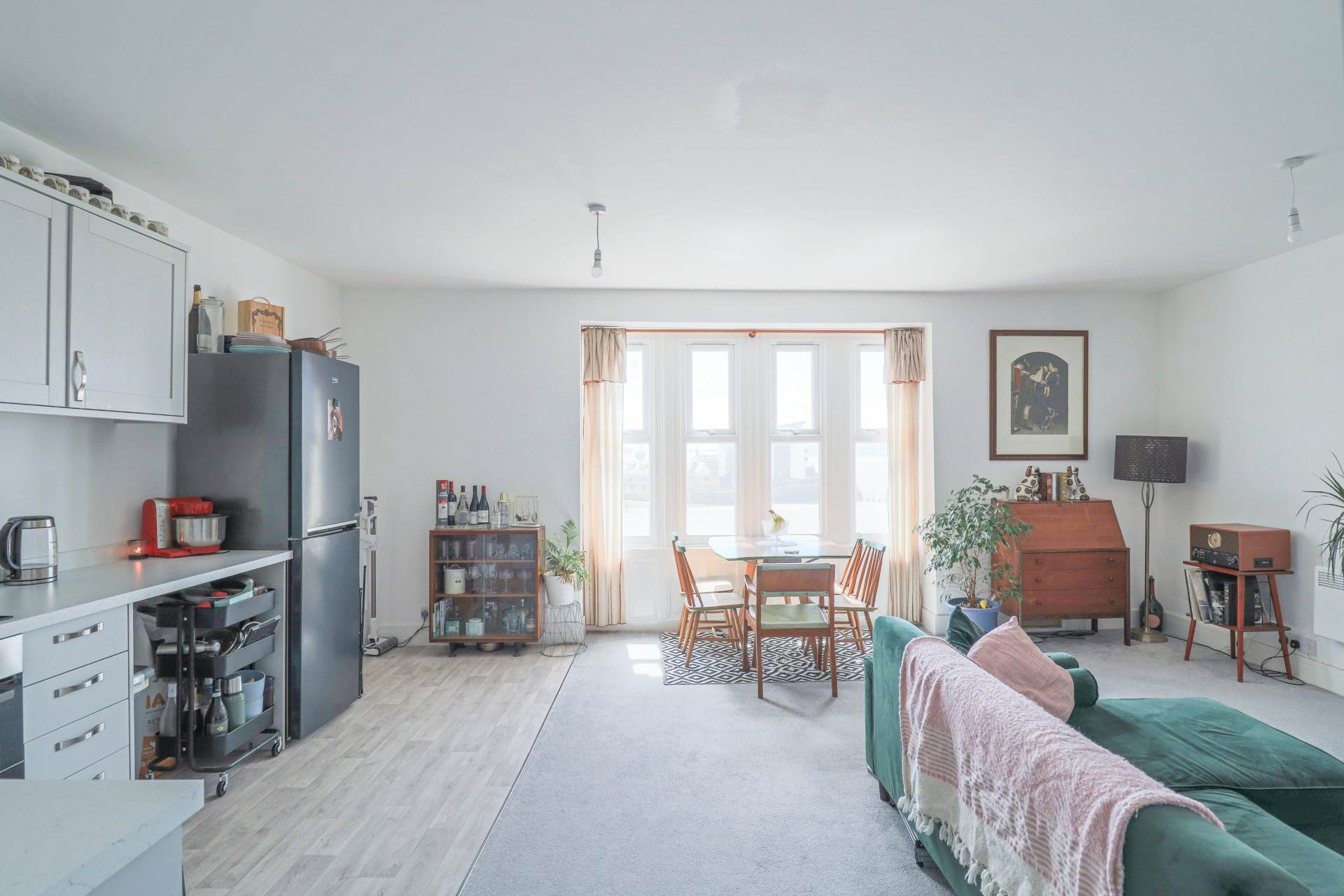 Birnbeck Road, Breathtaking Sea Views - Sea Front Apartment, Image 3