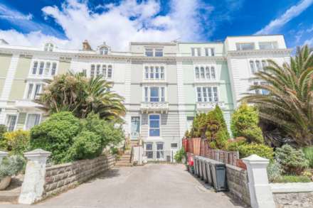 Birnbeck Road, Breathtaking Sea Views - Sea Front Apartment