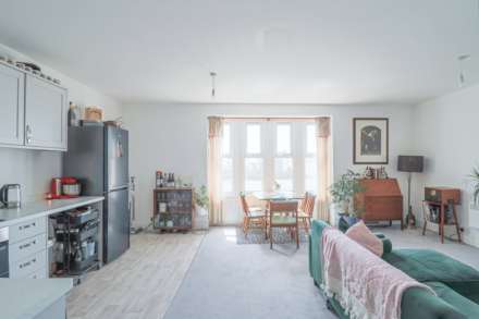 Birnbeck Road, Breathtaking Sea Views - Sea Front Apartment, Image 3