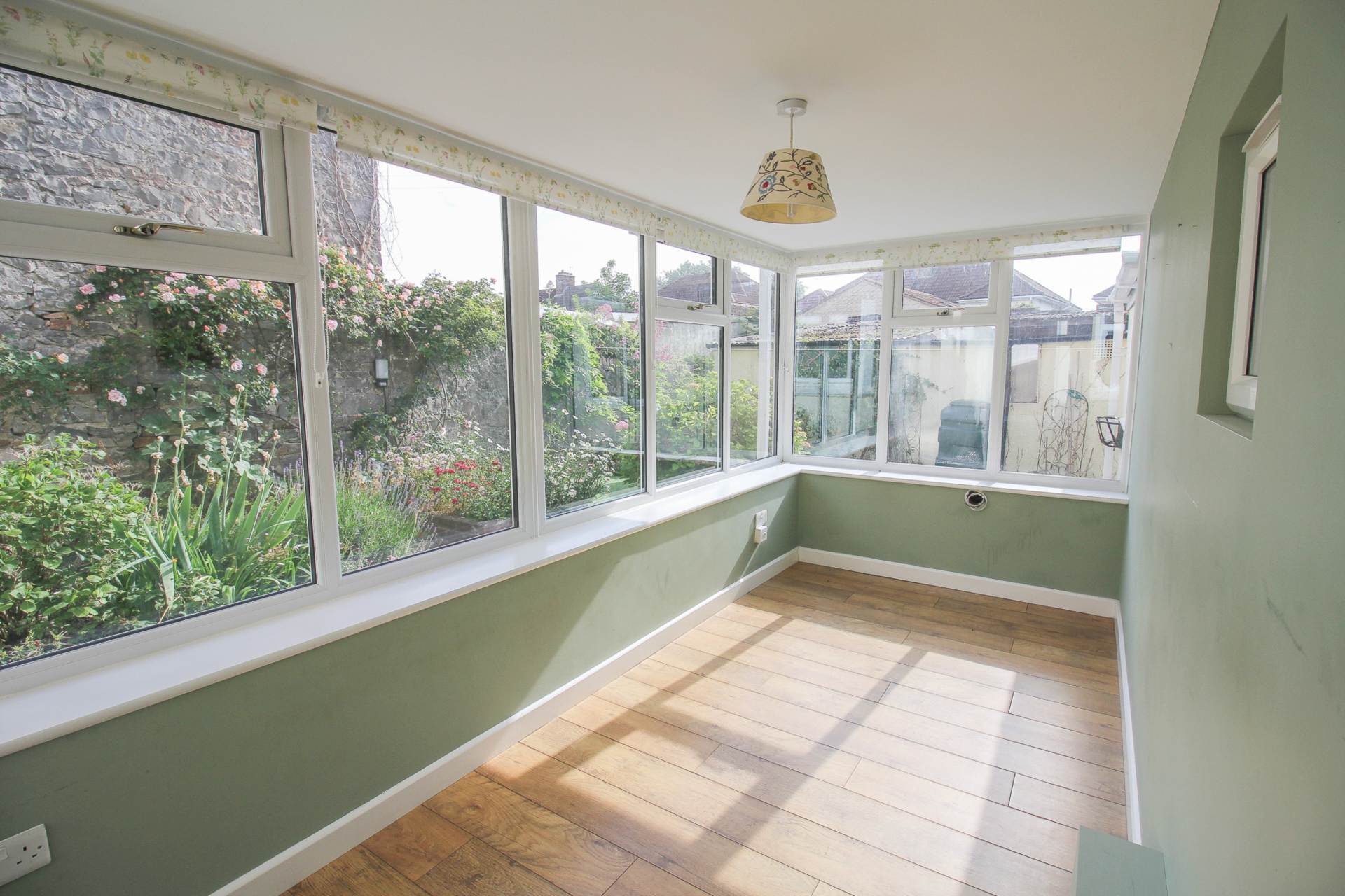 Ellenbrough Crescent*Ground Floor*Garden*Garage*En Suite*, Image 8