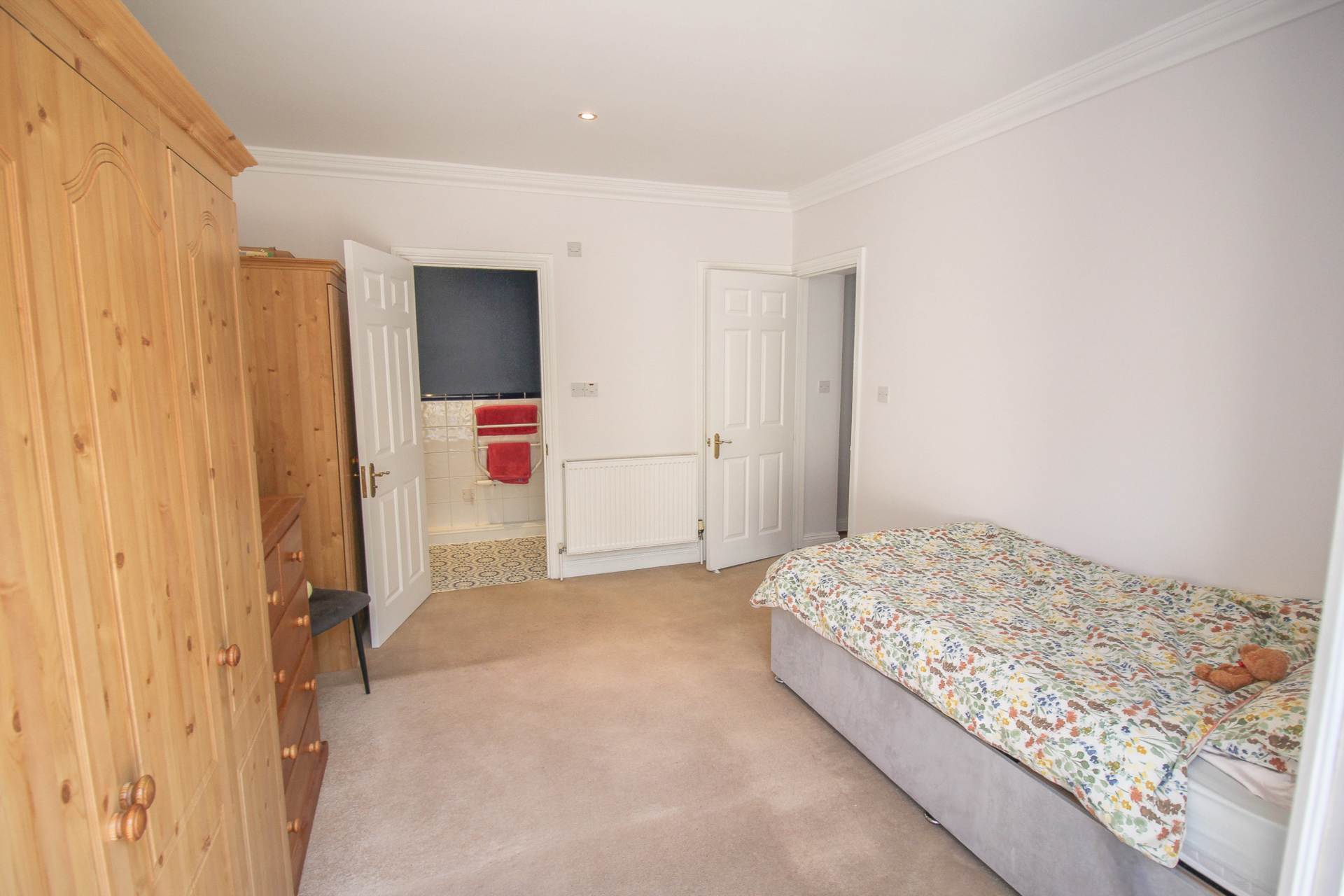 Royal Crescent*Ground Floor Flat*2 Garden Areas*Allocated Parking*, Image 10