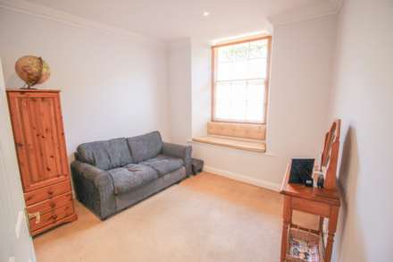 Royal Crescent*Ground Floor Flat*2 Garden Areas*Allocated Parking*, Image 13