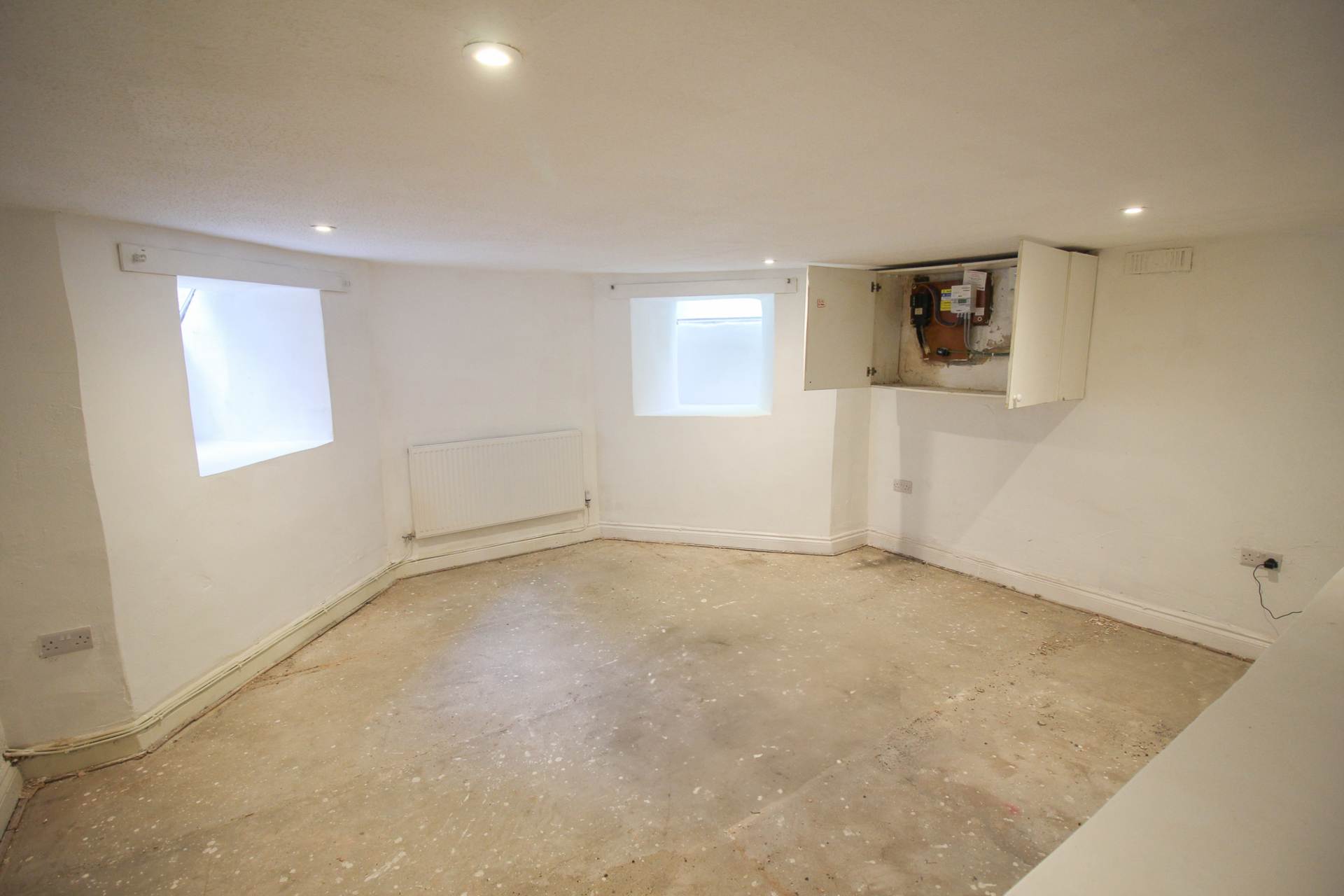 Queens Road**Hillside**Fantastic Investment Opportunity**Over Two Floors**, Image 11