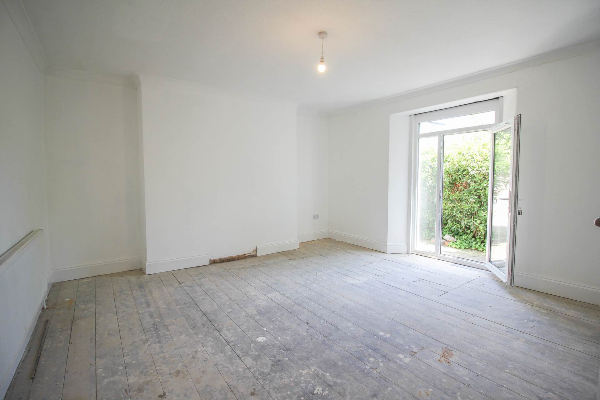 Queens Road**Hillside**Fantastic Investment Opportunity**Over Two Floors**, Image 2