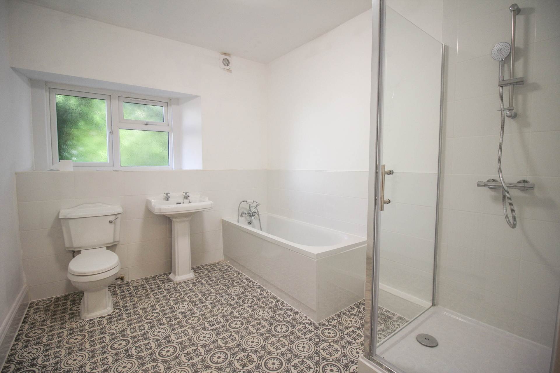 Queens Road**Hillside**Fantastic Investment Opportunity**Over Two Floors**, Image 7
