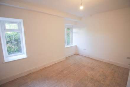 Queens Road**Hillside**Fantastic Investment Opportunity**Over Two Floors**, Image 5