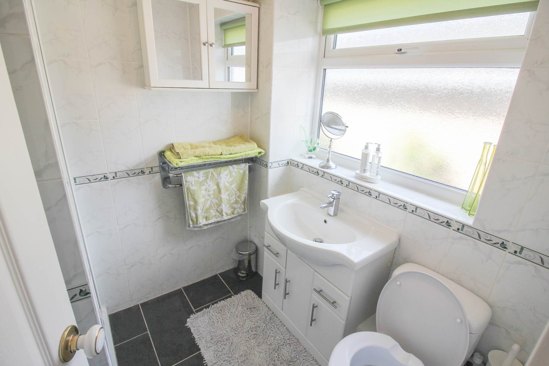 Bleadon Hill**Beautifully Presented Inside & Out**, Image 14