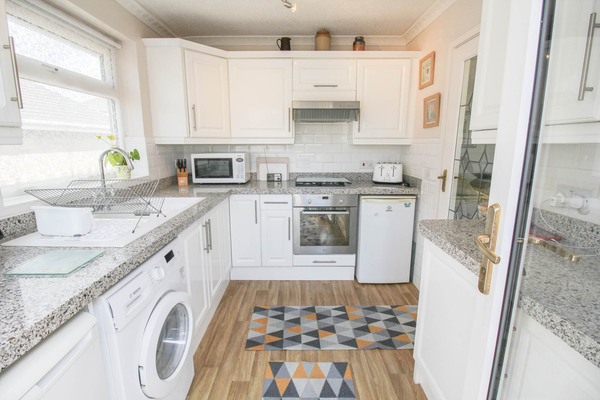 Bleadon Hill**Beautifully Presented Inside & Out**, Image 6