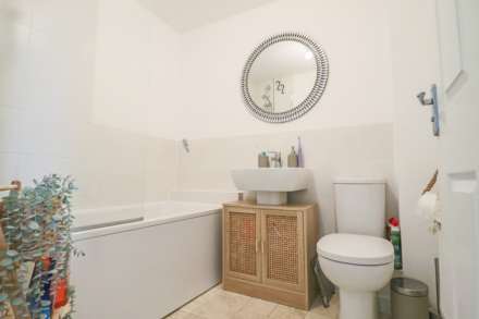 Cherokee Road, Haywood Village - Modern Freehold Home With No Onward Chain, Image 13