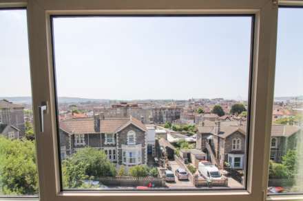 Hillside*Panoramic Views*Very Spacious*Garage/Parking*, Image 10