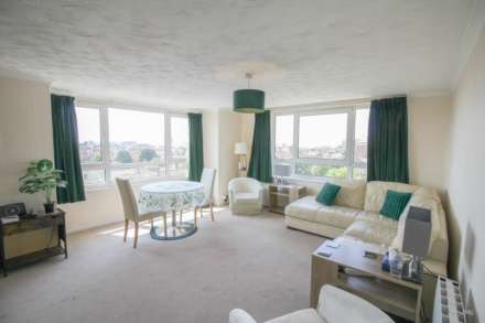 Hillside*Panoramic Views*Very Spacious*Garage/Parking*, Image 3