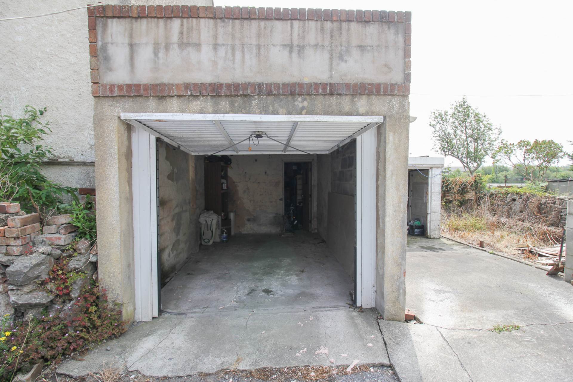 Locking Road*Garage & Workshop*Two Double Bedrooms*Potential to Split*, Image 12
