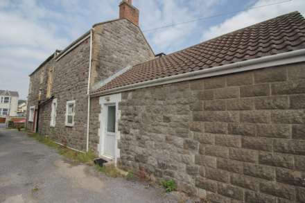 Locking Road*Garage & Workshop*Two Double Bedrooms*Potential to Split*, Image 11
