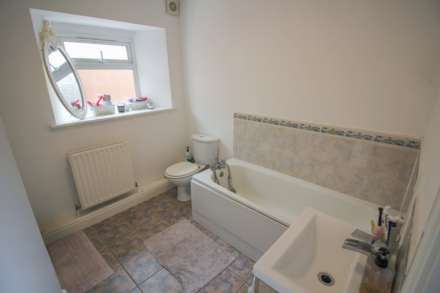 Locking Road*Garage & Workshop*Two Double Bedrooms*Potential to Split*, Image 8