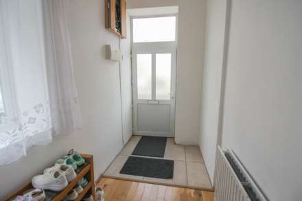 Locking Road*Garage & Workshop*Two Double Bedrooms*Potential to Split*, Image 9