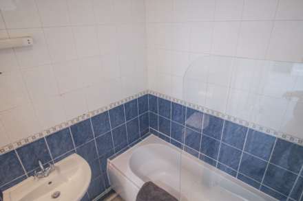 Charlton Road**Fully Refurbished**Garden & Parking**, Image 14