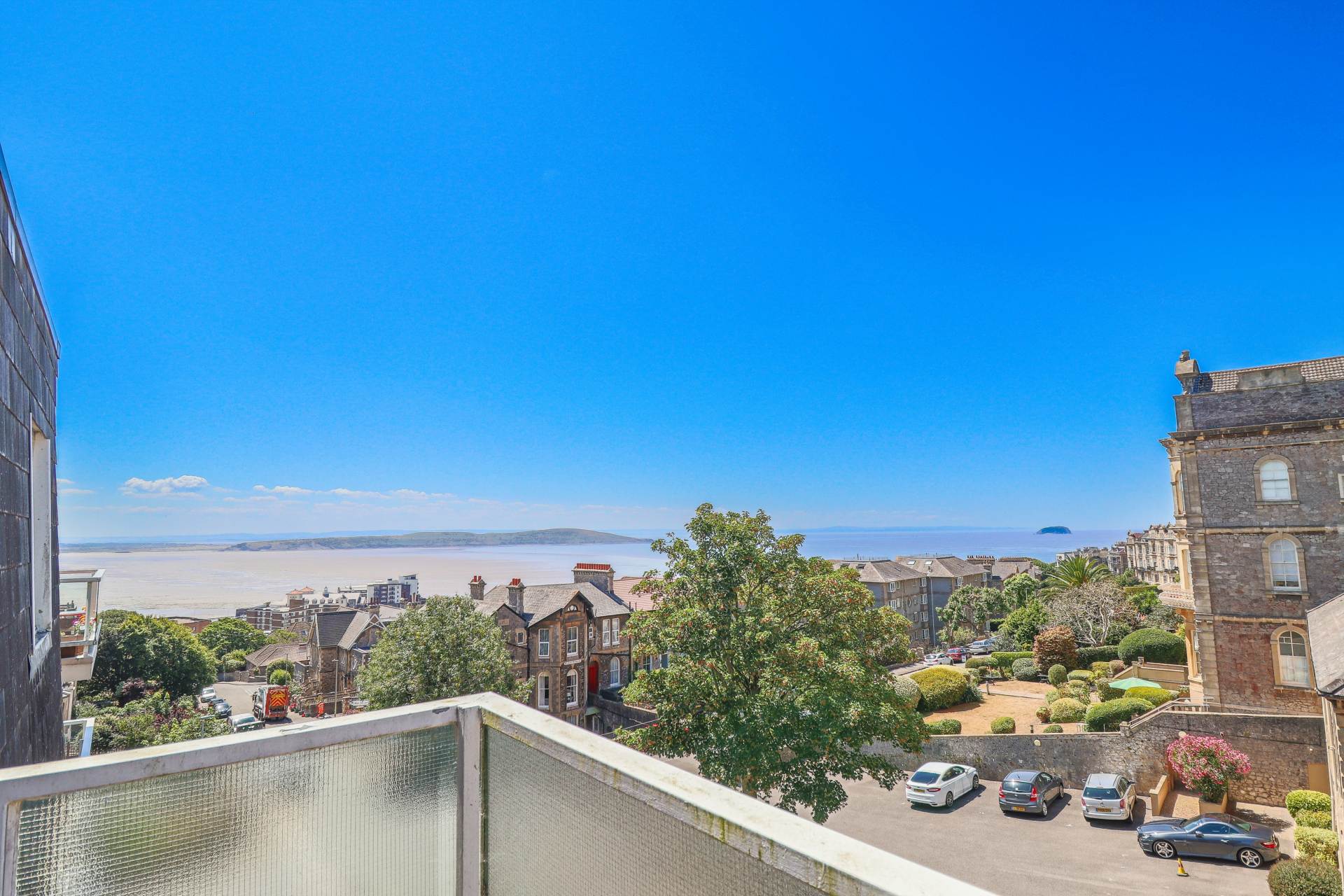 Maple Court, Hillside - No Chain Apartment With Views, Image 5