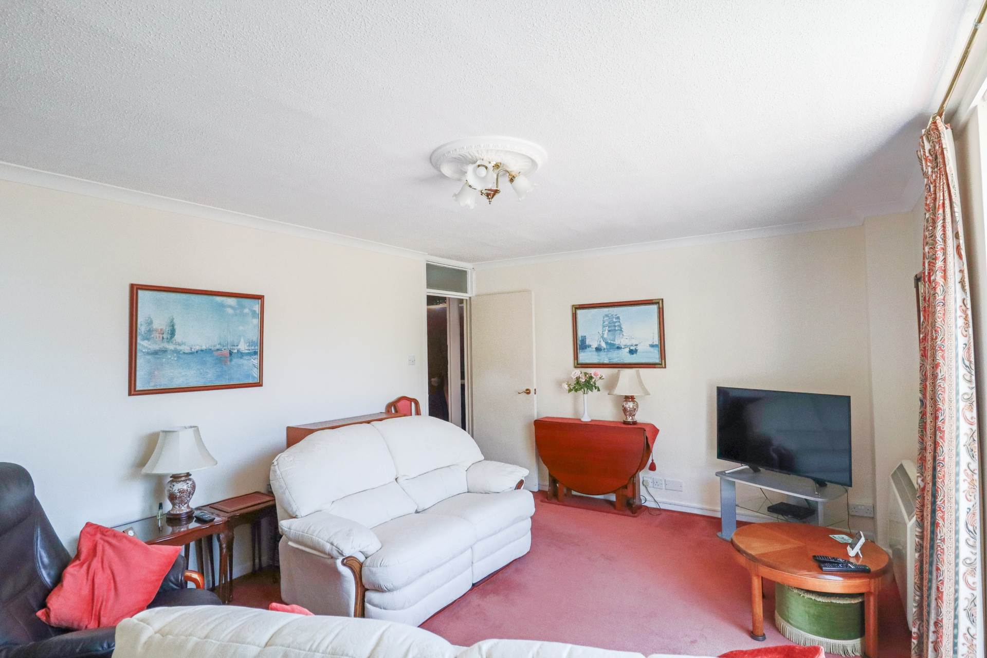 Maple Court, Hillside - No Chain Apartment With Views, Image 6