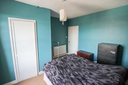 **Central Location**Updating Required**Excellent Investment Opportunity**, Image 8