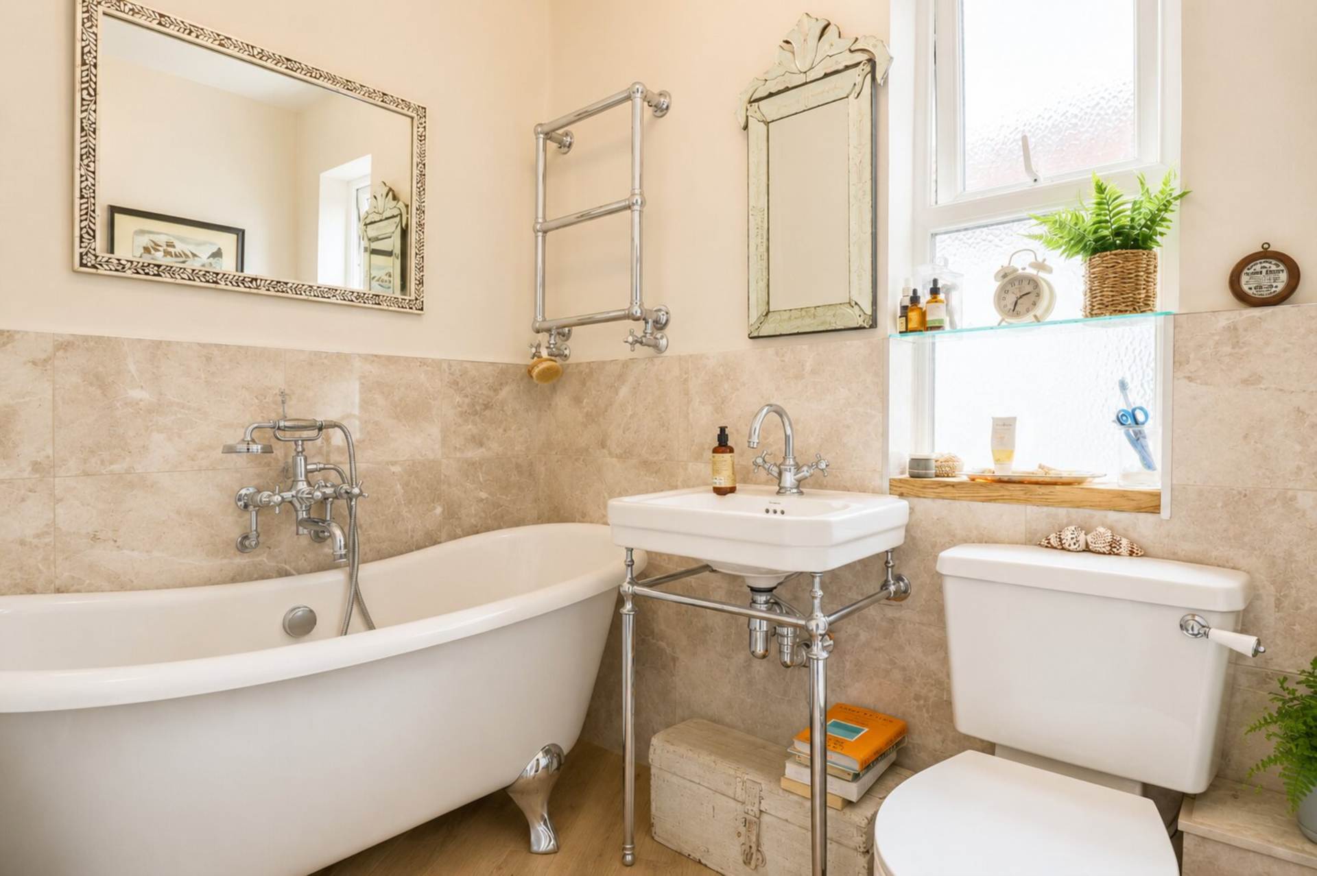 South Ward**Absolutely Beautiful throughout**Four Bedrooms**South Facing Garden**Potential Parking**, Image 14