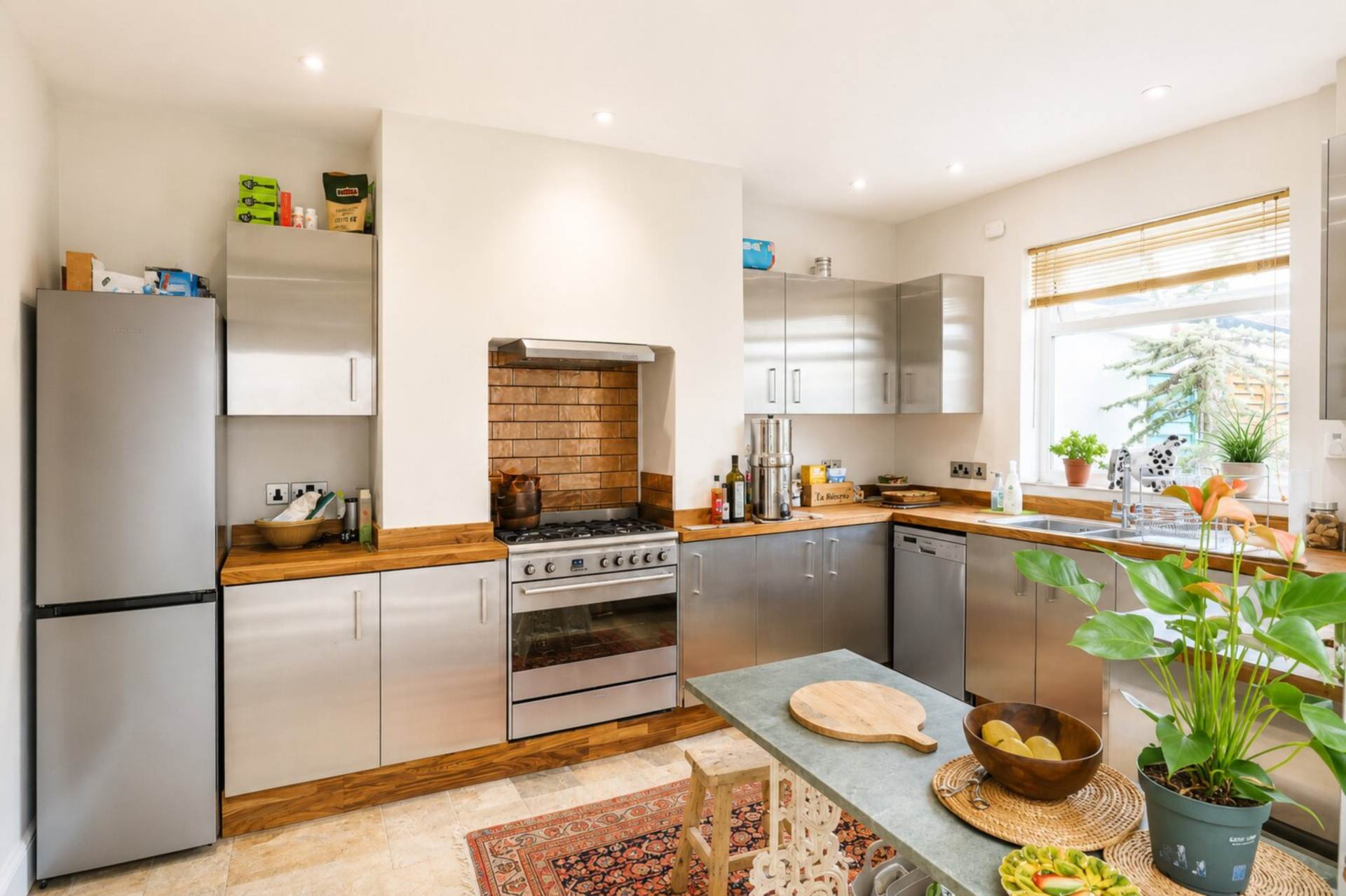 South Ward**Absolutely Beautiful throughout**Four Bedrooms**South Facing Garden**Potential Parking**, Image 22