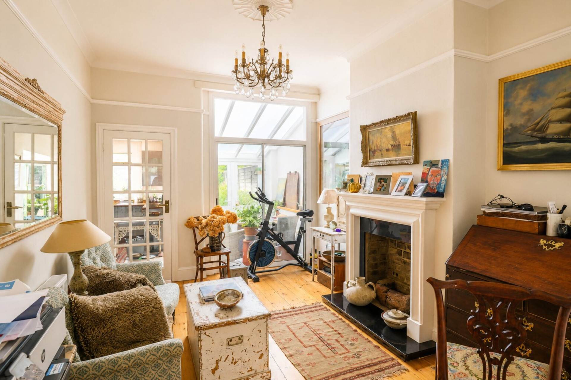 South Ward**Absolutely Beautiful throughout**Four Bedrooms**South Facing Garden**Potential Parking**, Image 4