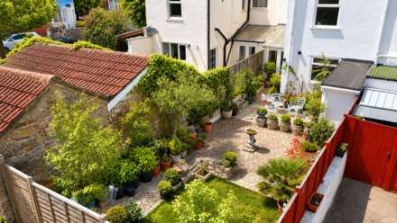 South Ward**Absolutely Beautiful throughout**Four Bedrooms**South Facing Garden**Potential Parking**, Image 15