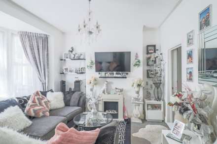 Hopkins Street, Town Centre - Investment Opportunity - Ground Floor Garden Flat, Image 2