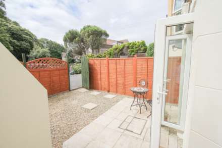 Weston-super-Mare*Stunning Throughout*Parking & Garden*, Image 13