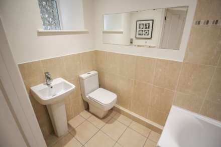 Weston-super-Mare*Stunning Throughout*Parking & Garden*, Image 9