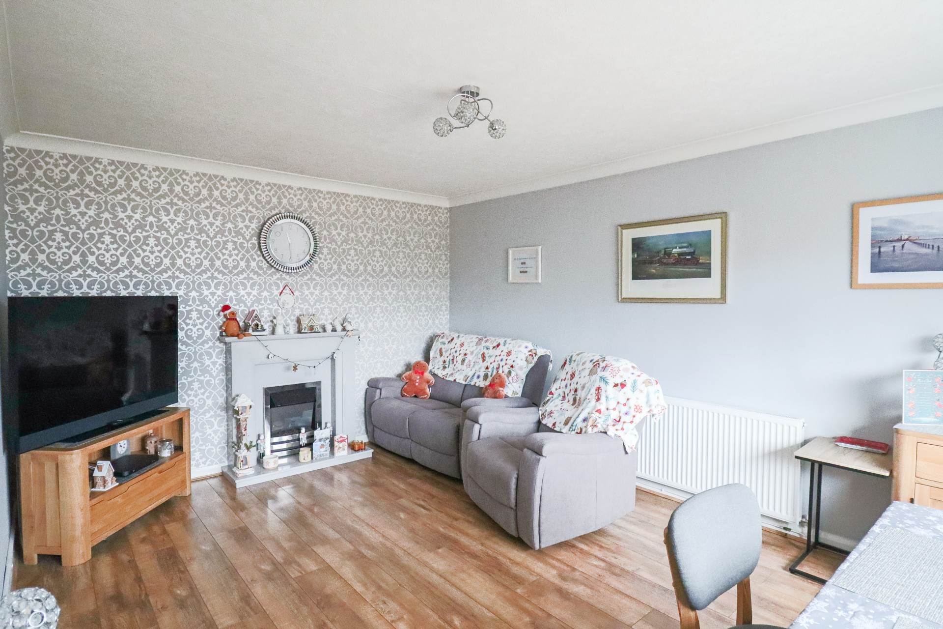 Ewart Road, Milton - Superb Bungalow!, Image 2