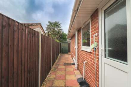 Ewart Road, Milton - Superb Bungalow!, Image 17