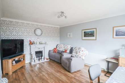 Ewart Road, Milton - Superb Bungalow!, Image 2