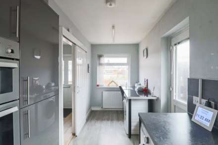 Ewart Road, Milton - Superb Bungalow!, Image 7