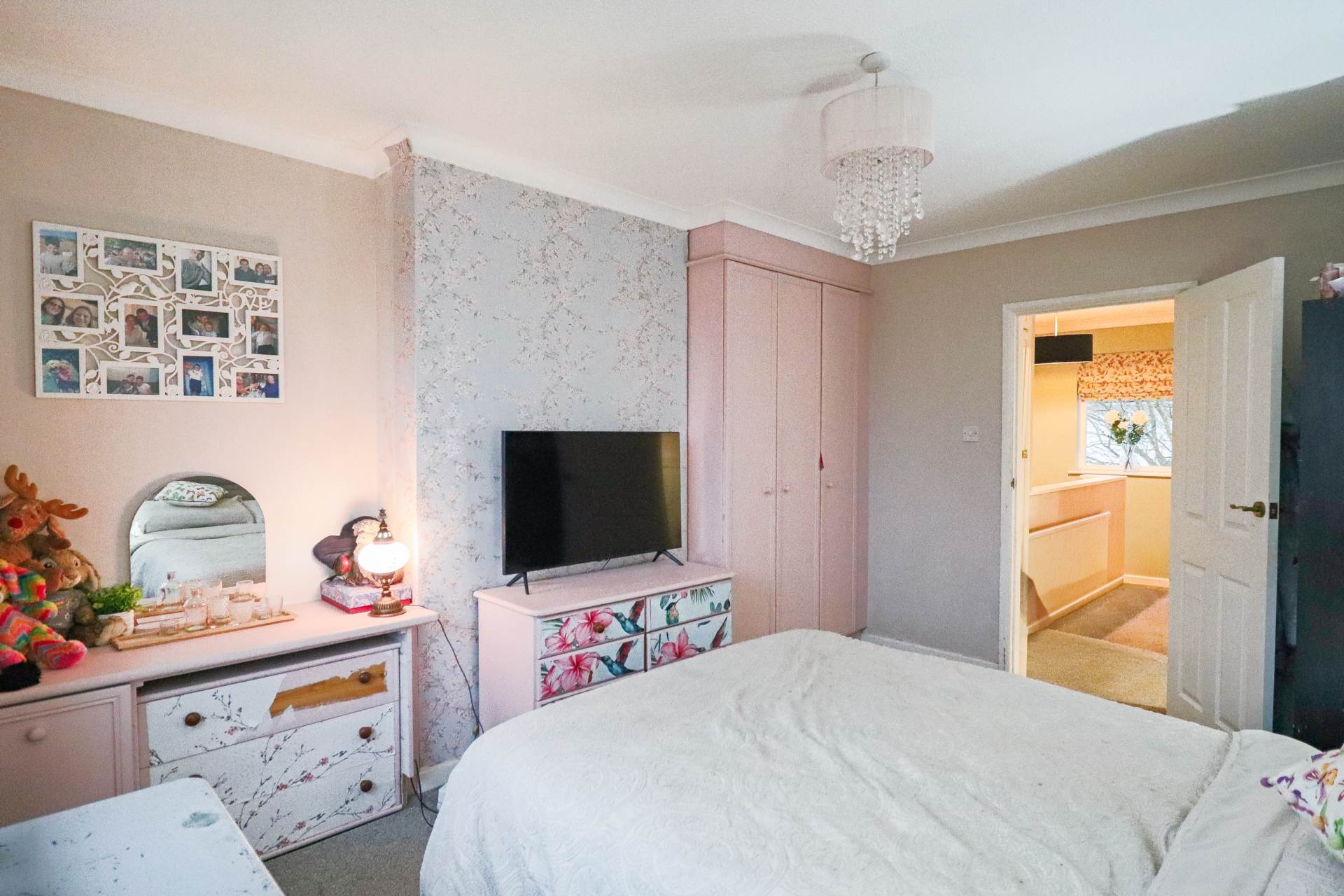 Totterdown Road, South Ward - Superb 1930's Family Home, Image 10