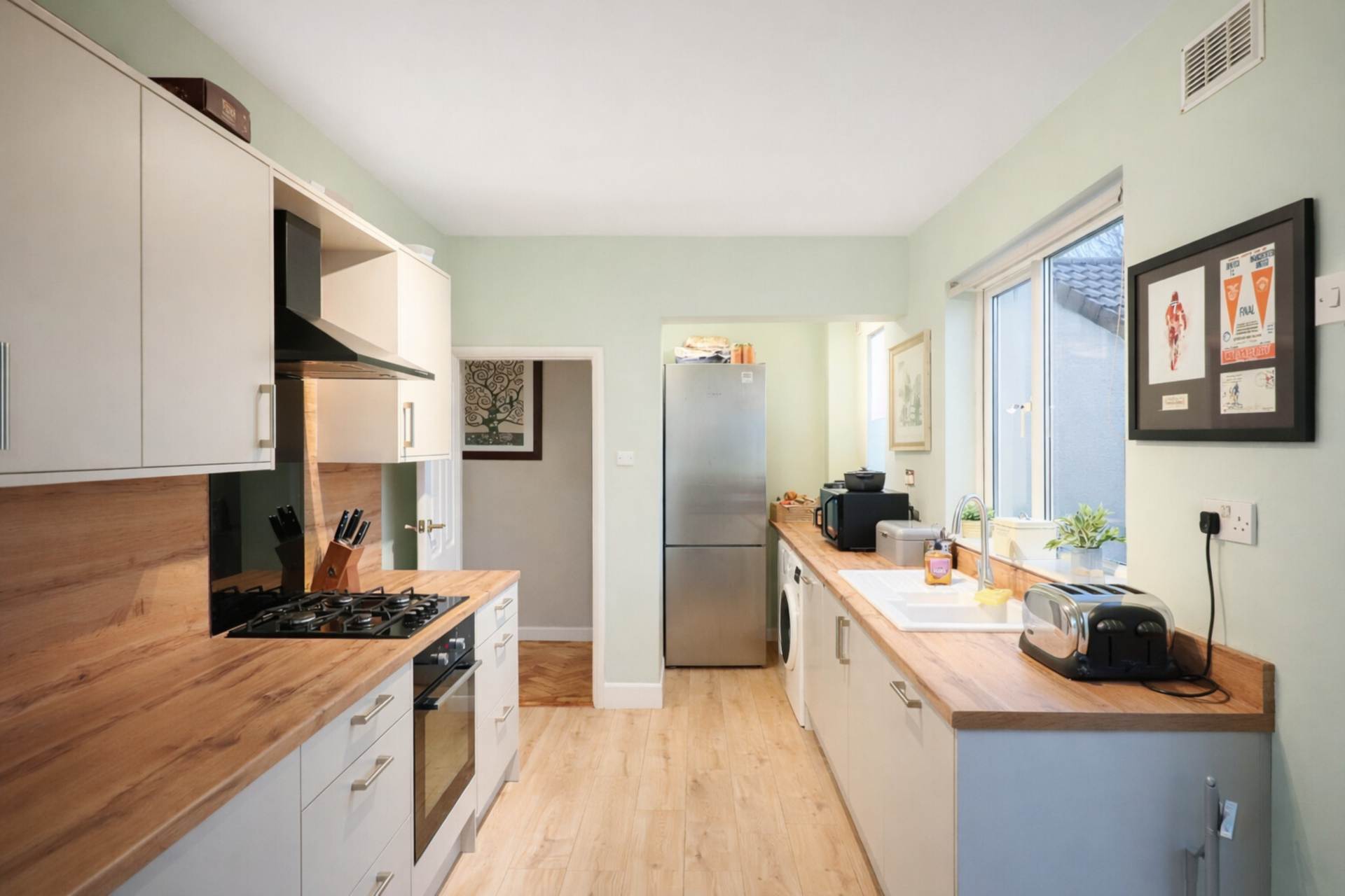 Totterdown Road, South Ward - Superb 1930's Family Home, Image 4