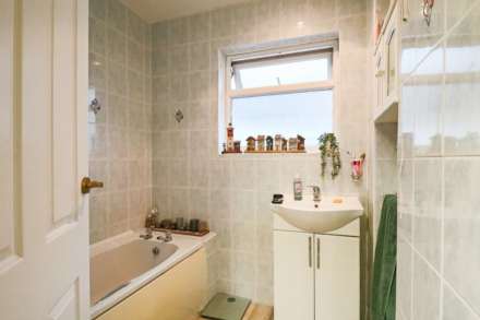 Totterdown Road, South Ward - Superb 1930's Family Home, Image 12