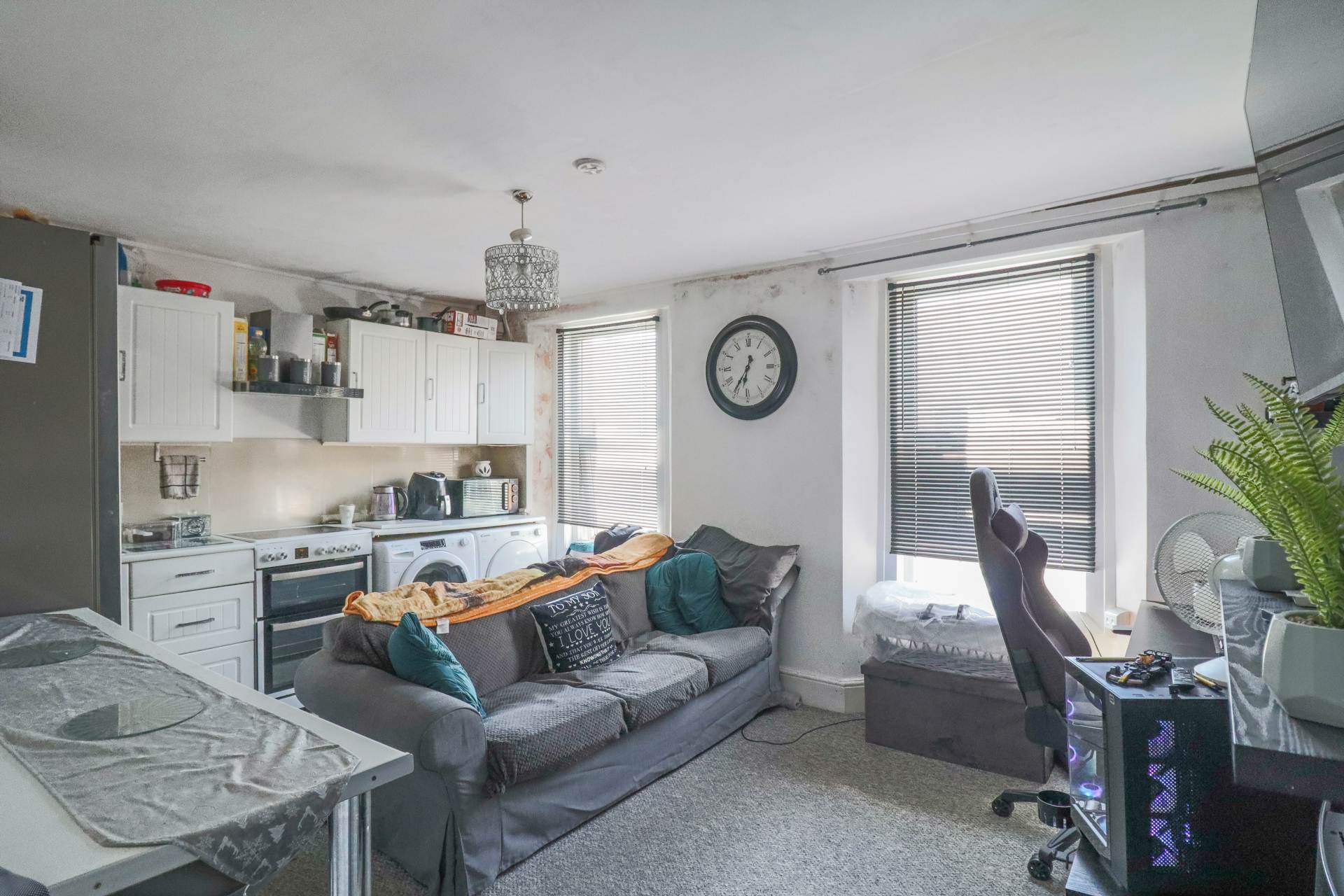 Hopkins Street, Town Centre - Investment Opportunity - 2 Flats, Image 9