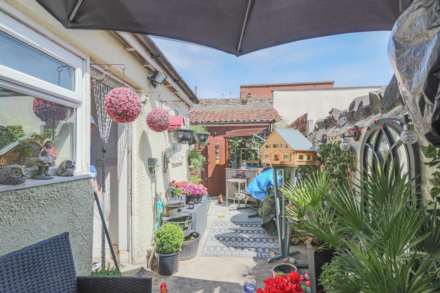 Hopkins Street, Town Centre - Investment Opportunity - 2 Flats, Image 7