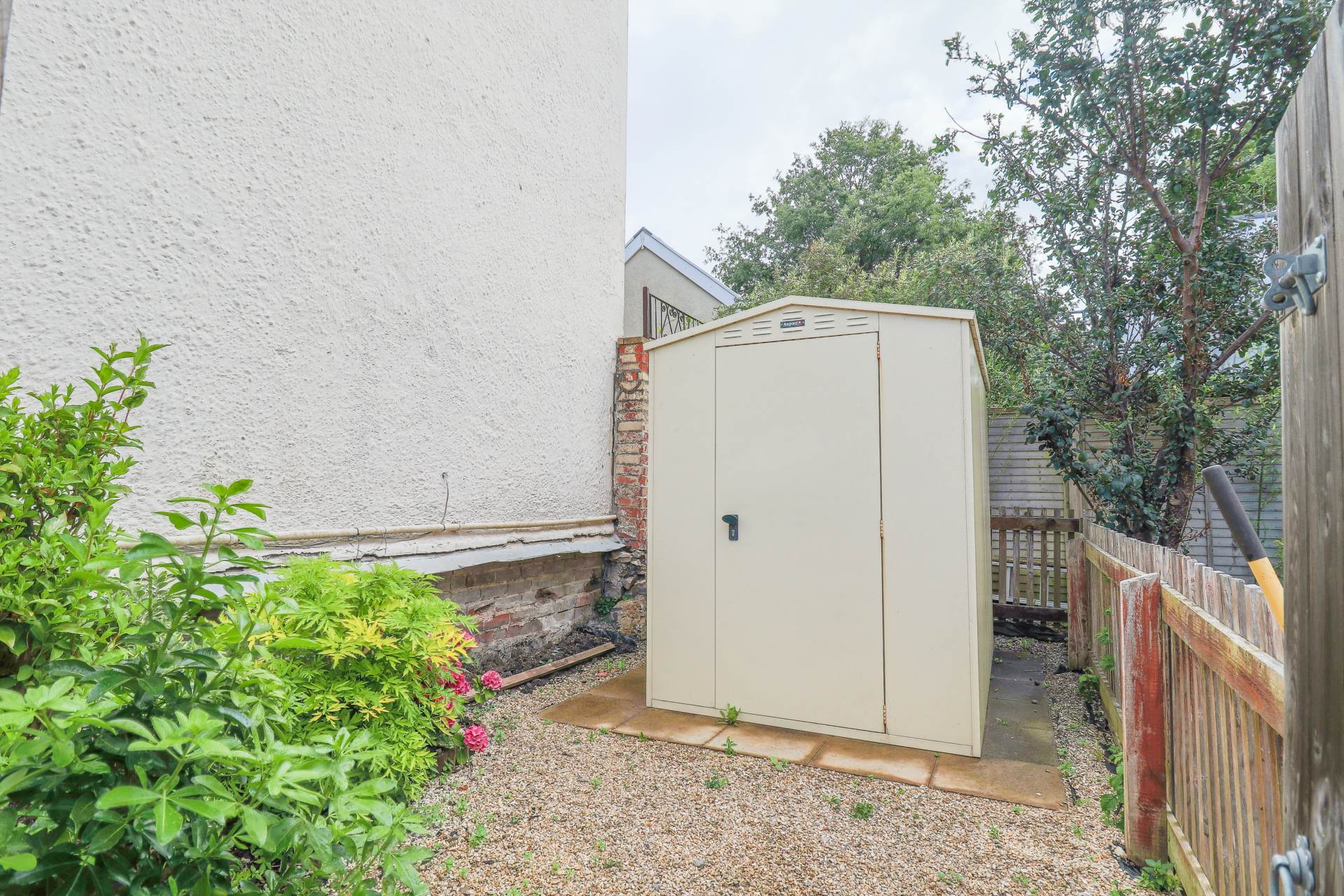 Ashcombe Park Road, Milton - Superb Garden Flat, Image 12