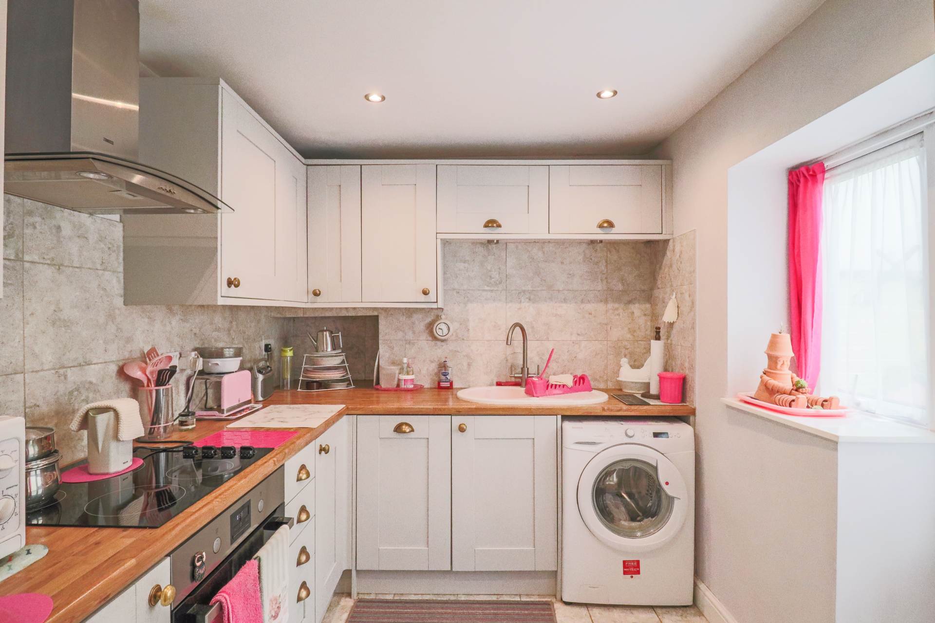 Ashcombe Park Road, Milton - Superb Garden Flat, Image 8