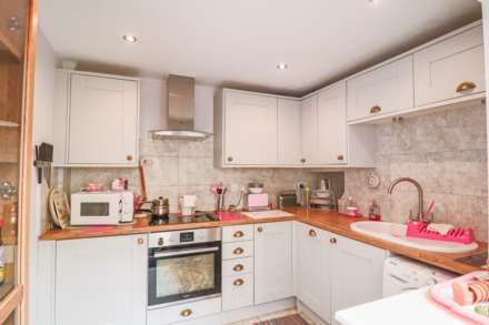 Ashcombe Park Road, Milton - Superb Garden Flat, Image 10