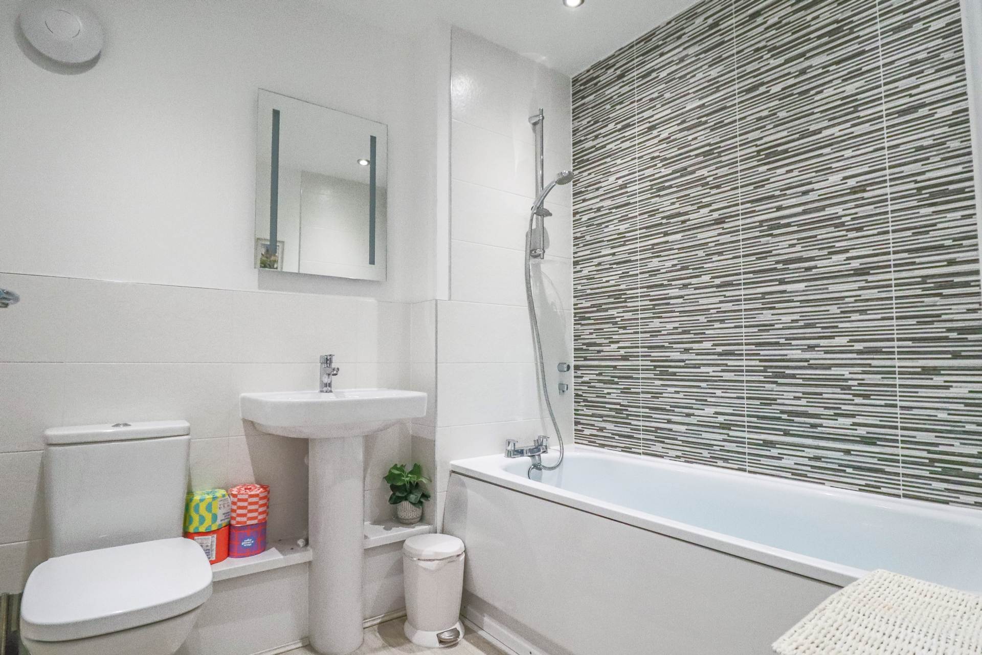 Dyer Street, Banwell - Mead Fields - Stunningly Presented Home, Image 16
