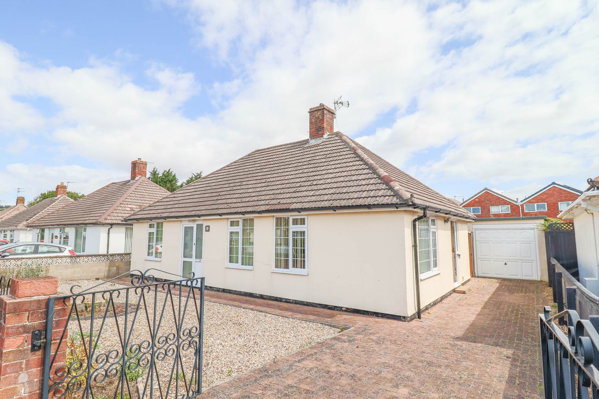 Corondale Road, Milton - Well Presented Detached Bungalow, Image 1