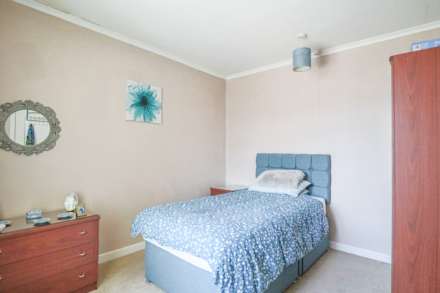 Corondale Road, Milton - Well Presented Detached Bungalow, Image 10